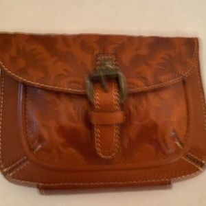PATRICIA NASH TOOLED LEATHER WALLET